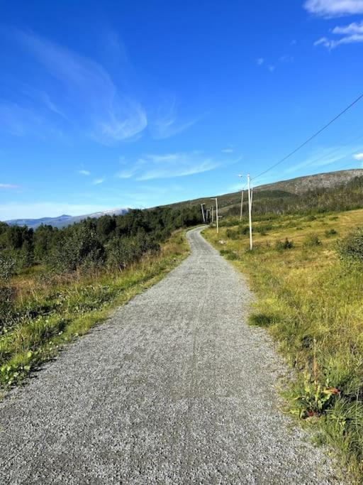 Koselig Leilighet Med Utsikt Apartment